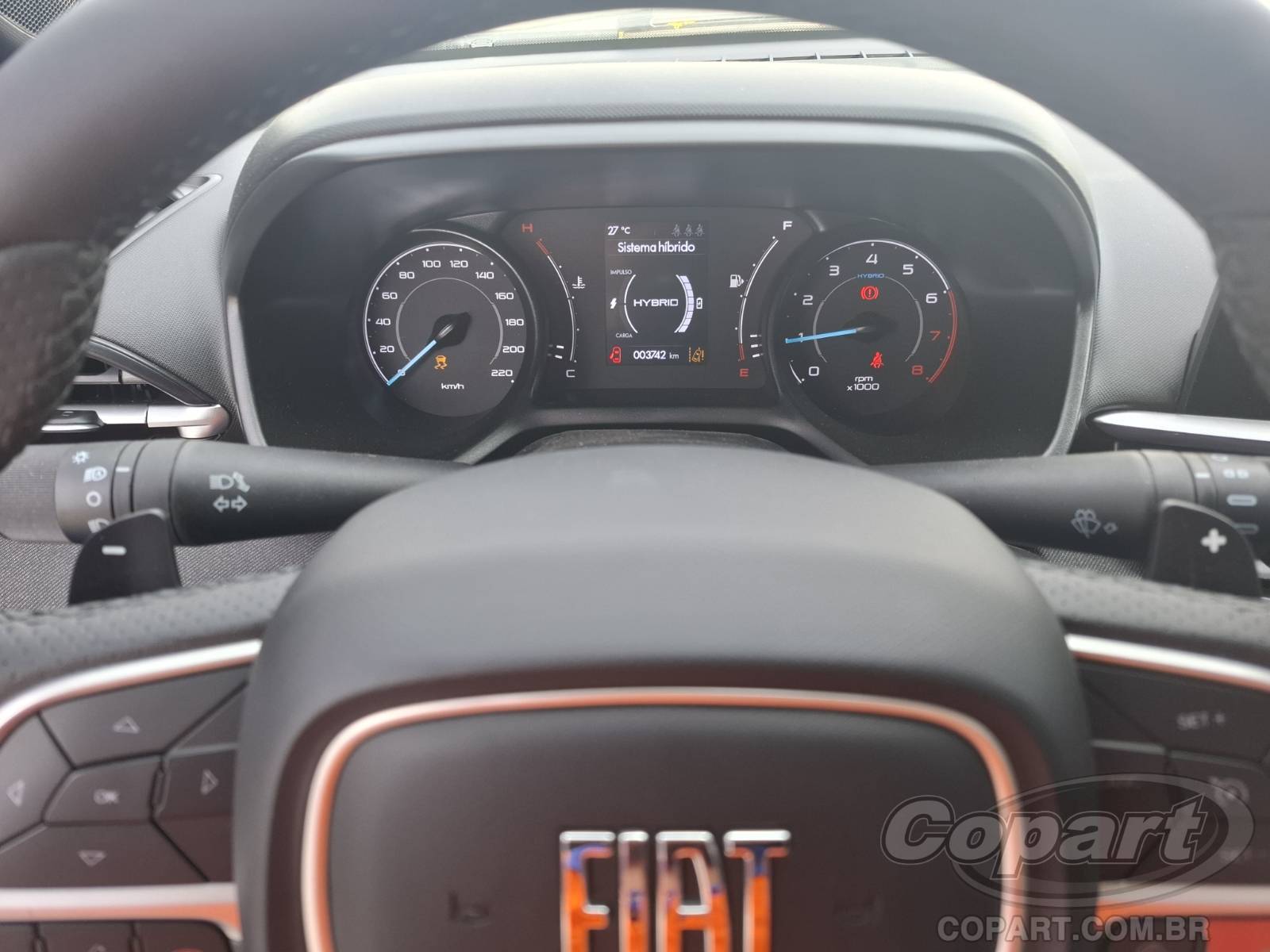 Foto 8 de 15: 2026 FIAT FASTBACK