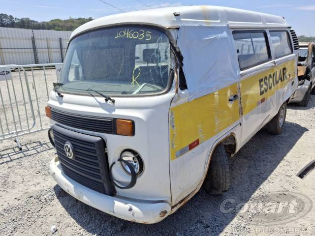 2012 VOLKSWAGEN KOMBI 
