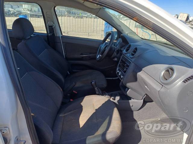 2013 VOLKSWAGEN GOL 
