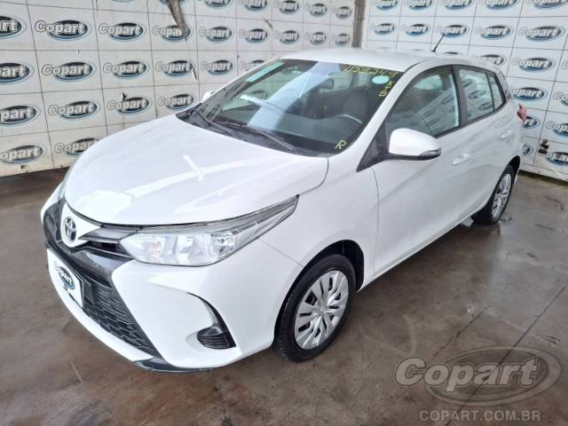 2023 TOYOTA YARIS 