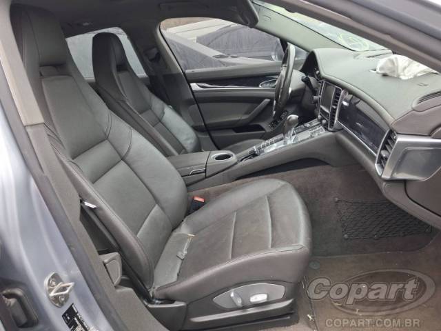 2016 PORSCHE PANAMERA 
