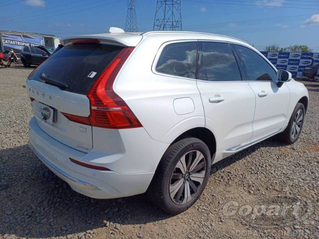 2024 VOLVO XC60 