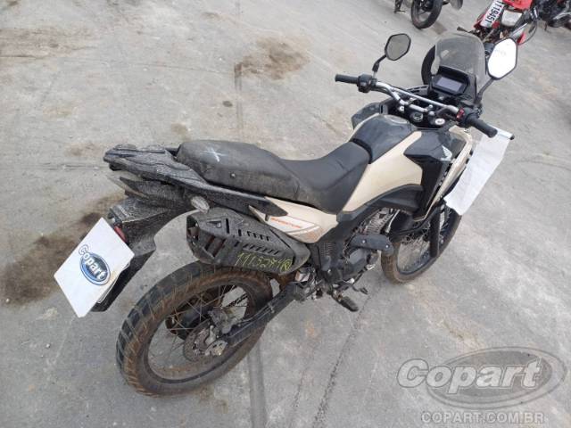 2026 HONDA XRE SAHARA 300 