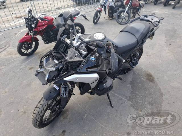 2026 BMW R 1300 