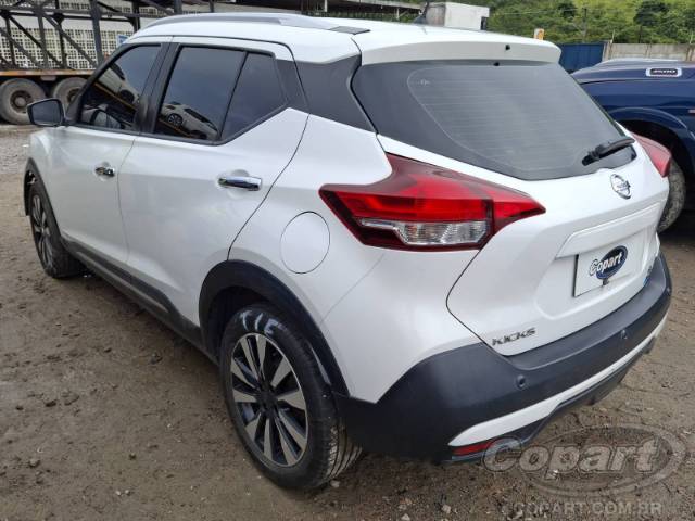 2018 NISSAN KICKS 