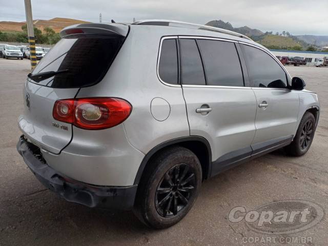 2010 VOLKSWAGEN TIGUAN 