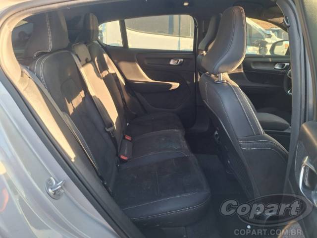 2024 VOLVO C40 