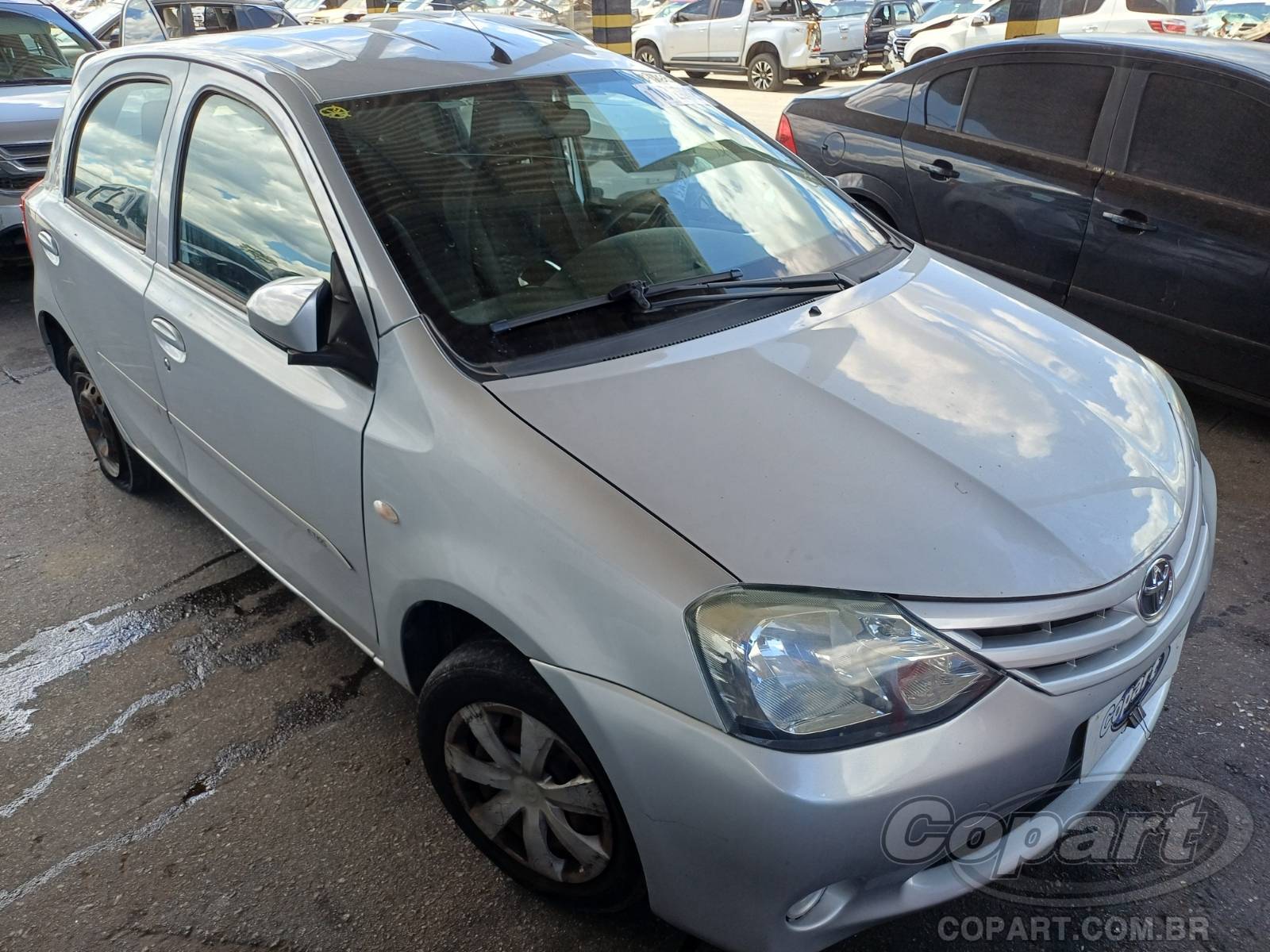 TOYOTA ETIOS 1.3 16V