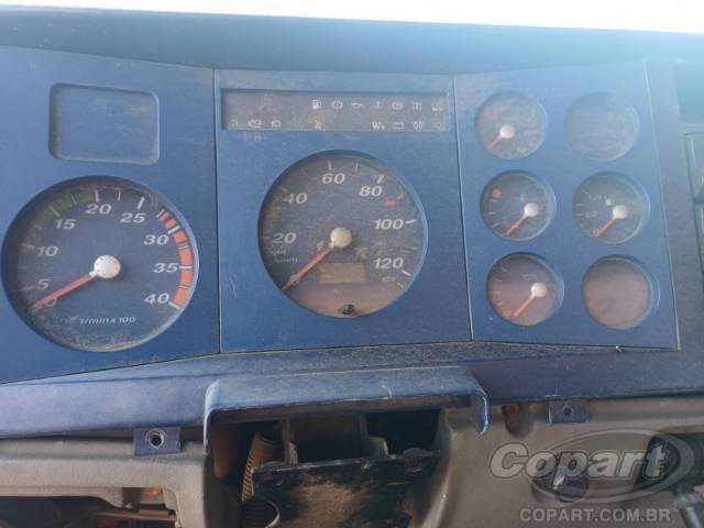 2004 VOLKSWAGEN 15.180 