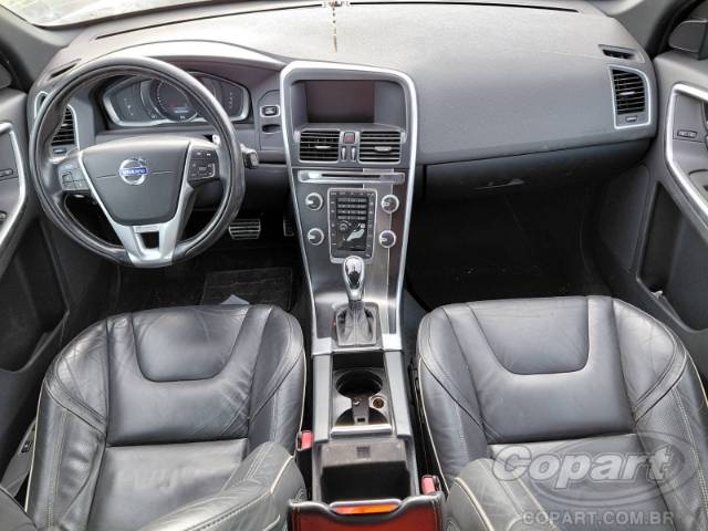 2016 VOLVO XC60 