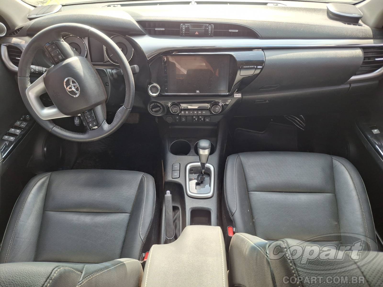 2025 TOYOTA HILUX CD — foto 9 de 12