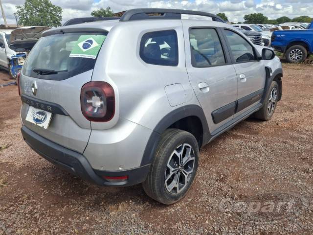 2022 RENAULT DUSTER 