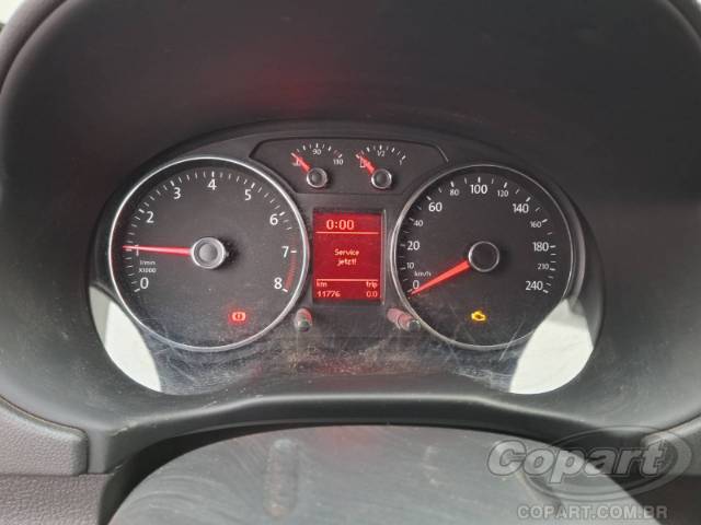 2016 VOLKSWAGEN VOYAGE 