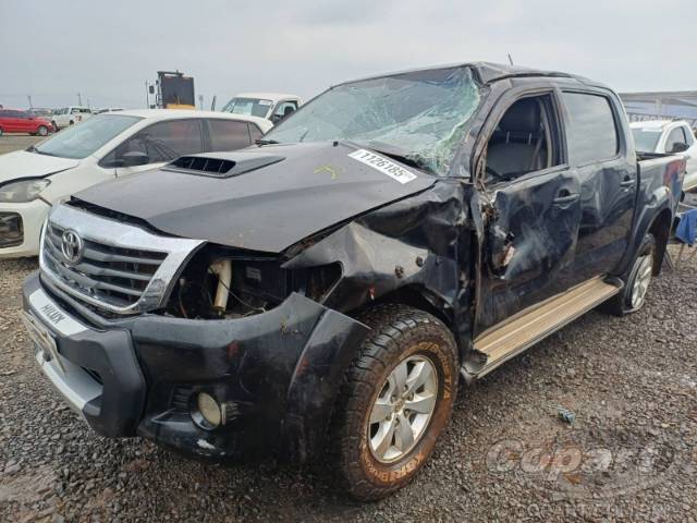 2014 TOYOTA HILUX CD 
