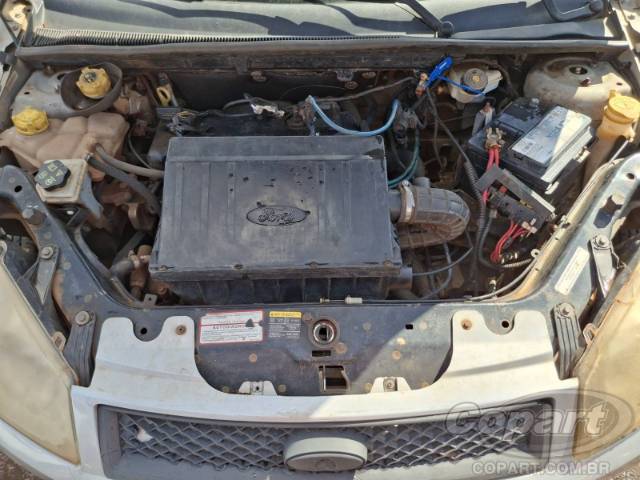 2009 FORD FIESTA SEDAN 