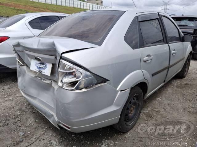 2013 FORD FIESTA SEDAN 