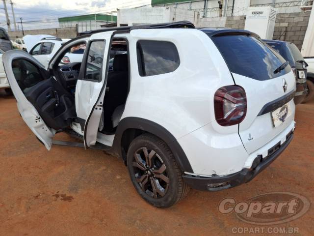 2026 RENAULT DUSTER 