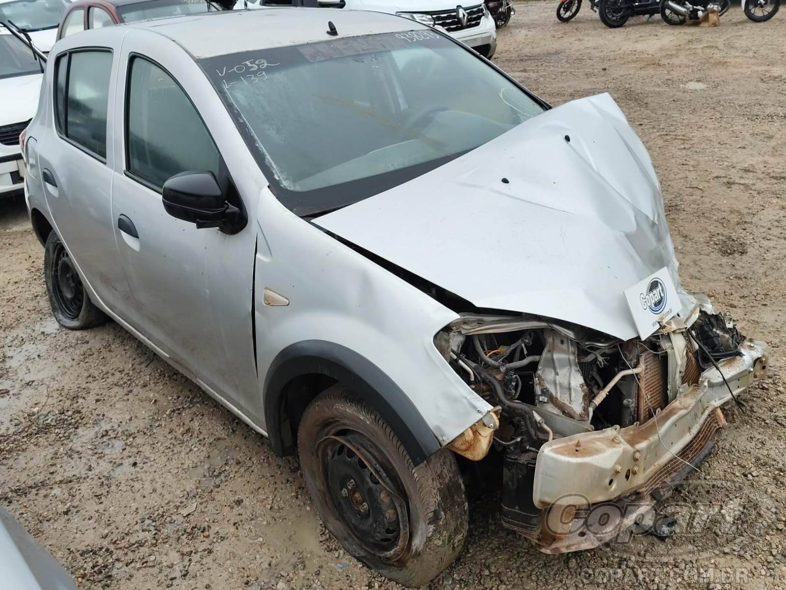 Veículo Renault Sandero RENAULT SANDERO AUTENTIQUE 1.0 2018 COLISÃO 2018 em leilão