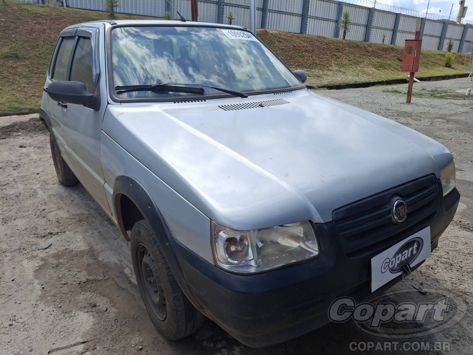 Veículo Fiat Uno Fiat Uno Mille Way Economy 1.0 Fire 2010 2010 em leilão
