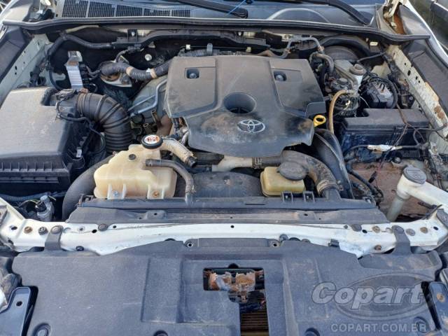 2016 TOYOTA HILUX CD 