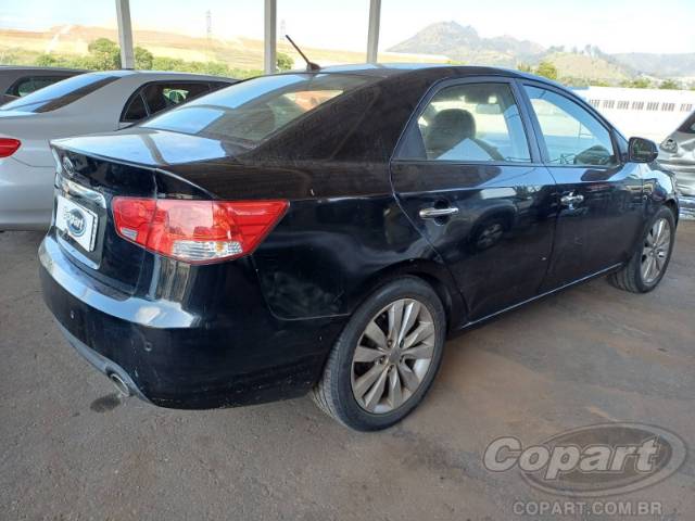 2013 KIA CERATO 