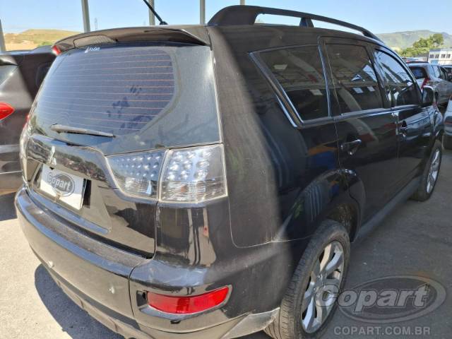 2011 MITSUBISHI OUTLANDER 