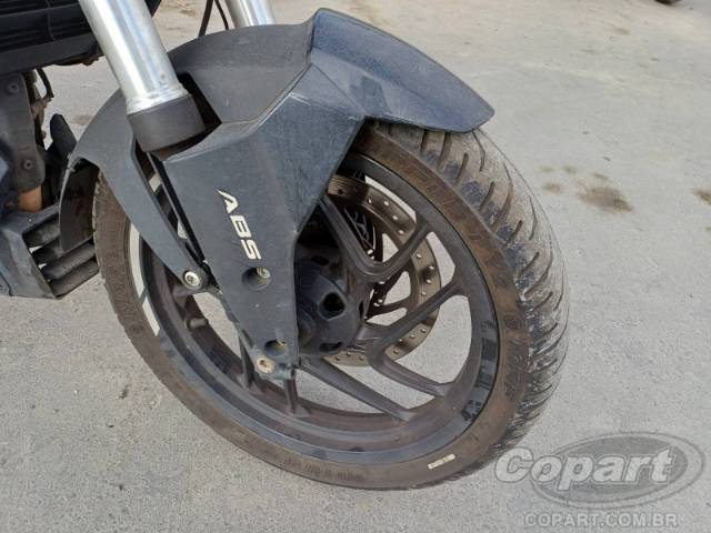 2025 BAJAJ DOMINAR 