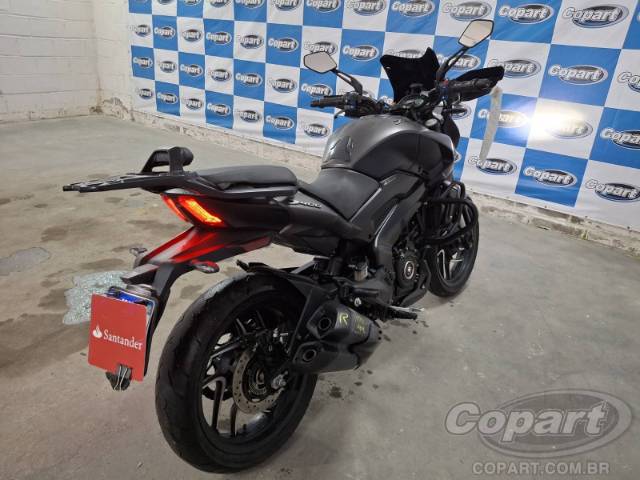 2025 BAJAJ DOMINAR 