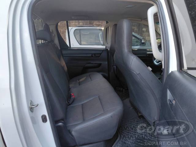 2025 TOYOTA HILUX CD 