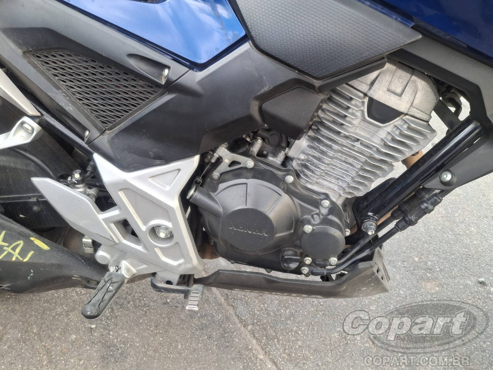 2026 HONDA CB 300F — foto 5 de 10