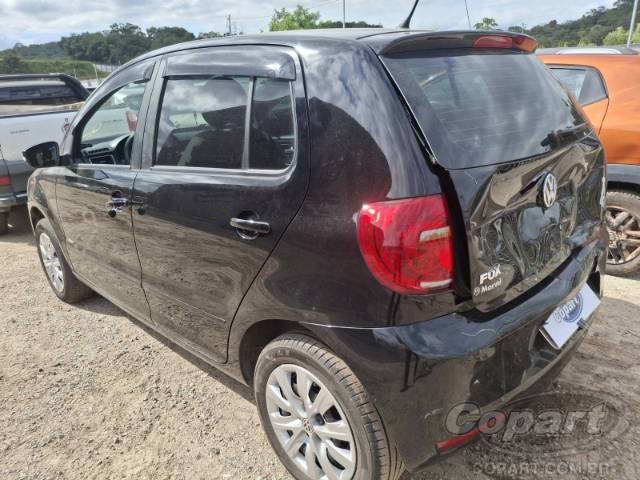 2013 VOLKSWAGEN FOX 