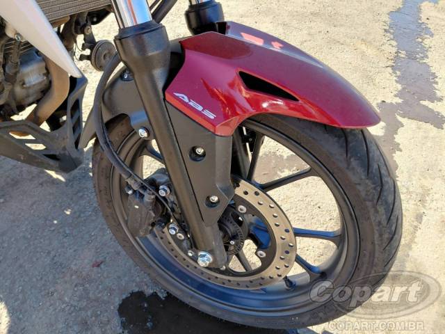 2026 HONDA CB 300F 