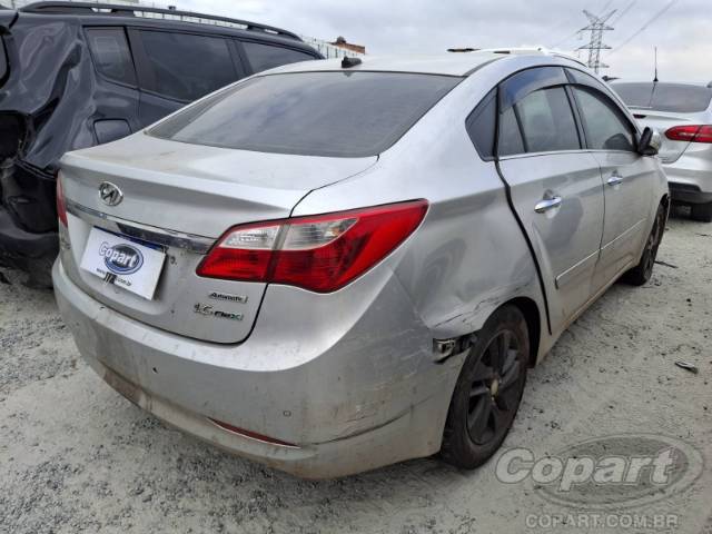 2015 HYUNDAI HB20S 