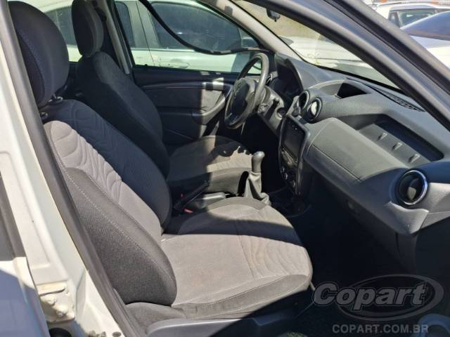 2015 RENAULT DUSTER 