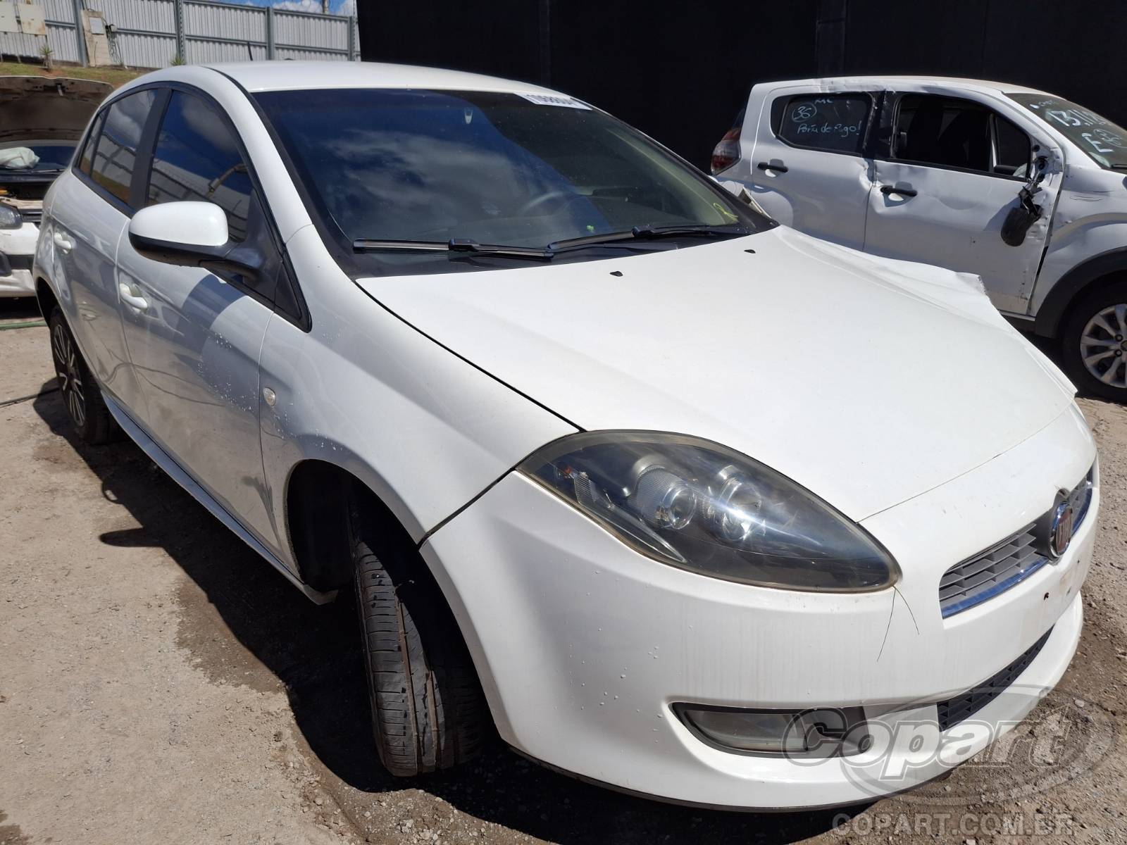Veículo Fiat Bravo Fiat Bravo Essence Dualogic 1.8 16V E.torQ 2011 2011 em leilão