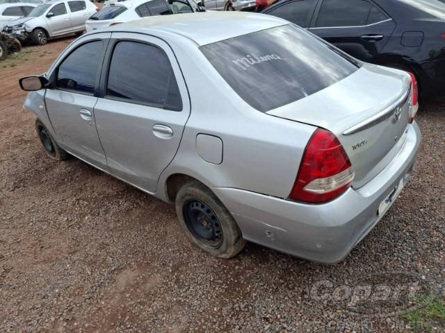 2013 TOYOTA ETIOS SEDA 