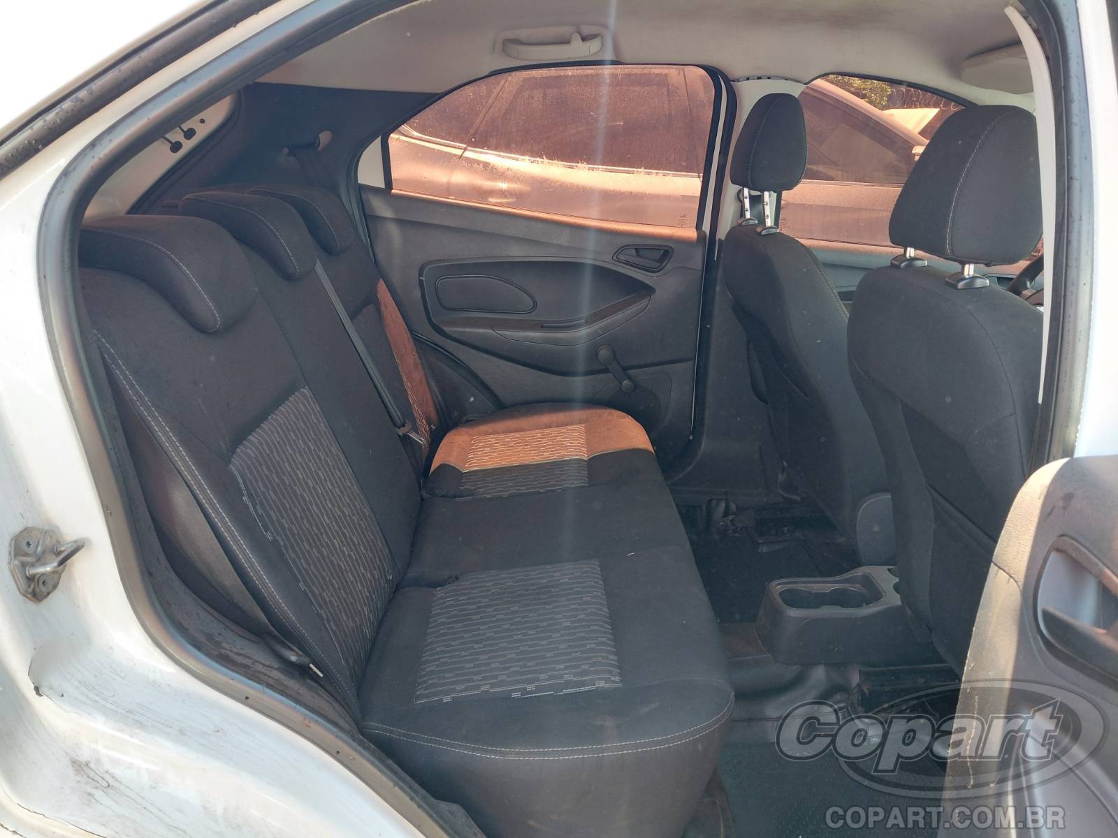 Foto 6 de 11: 2017 FORD KA