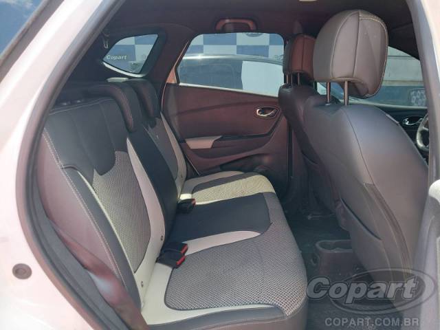 2021 RENAULT CAPTUR 