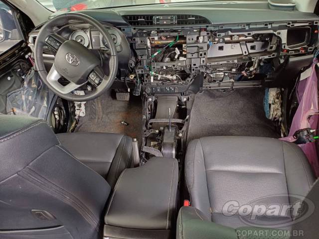 2023 TOYOTA HILUX CD 