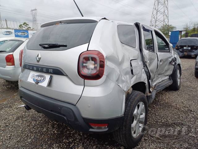 2022 RENAULT DUSTER 