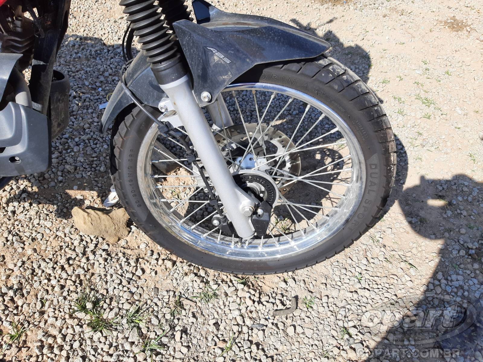 Foto 8 de 10: 2025 YAMAHA CROSSER