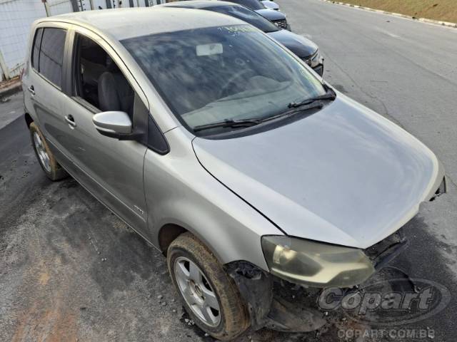2013 VOLKSWAGEN FOX 