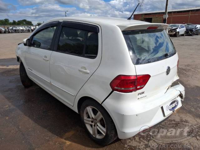 2015 VOLKSWAGEN FOX 