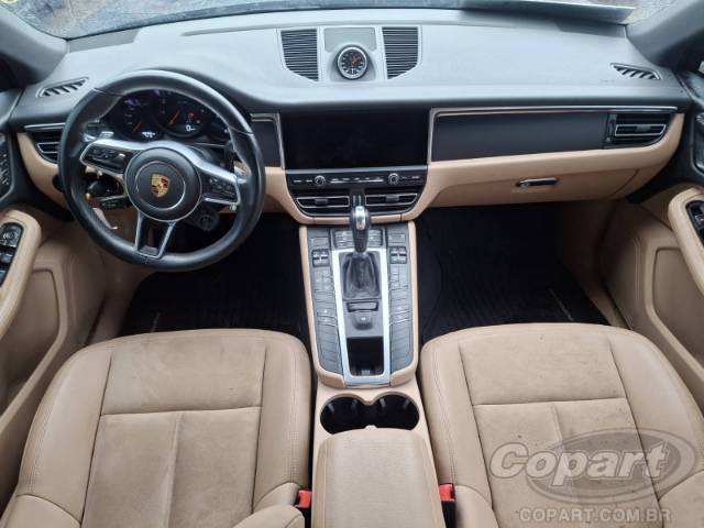 2021 PORSCHE MACAN 