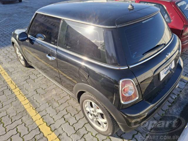 2013 MINI COOPER 