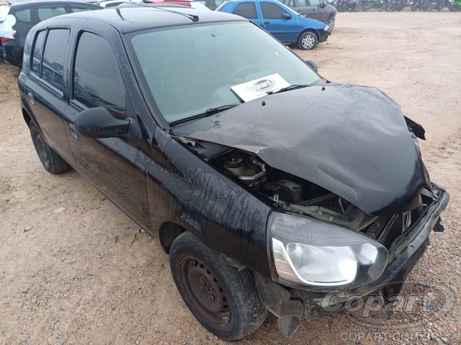 Veículo Renault Clio RENAULT CLIO Expression 1.0 16V Hi-Power 2014 2014 em leilão