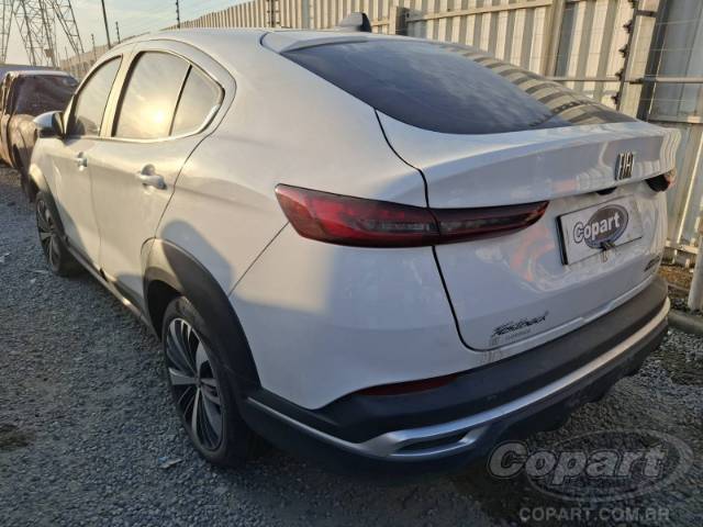 2023 FIAT FASTBACK 