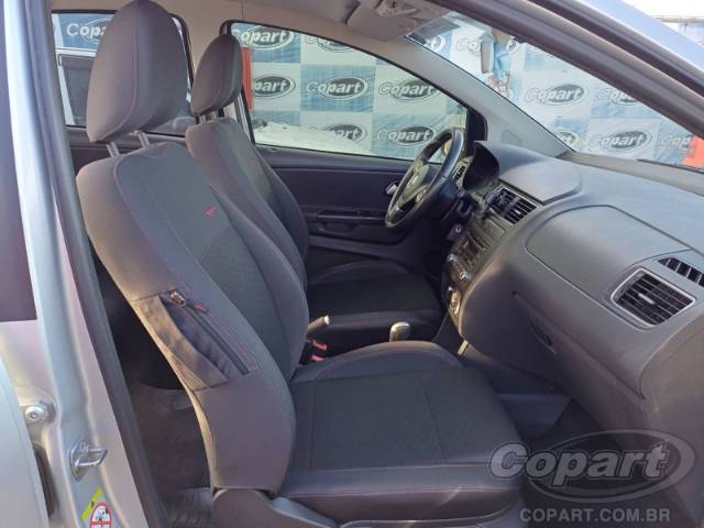 2013 VOLKSWAGEN FOX 