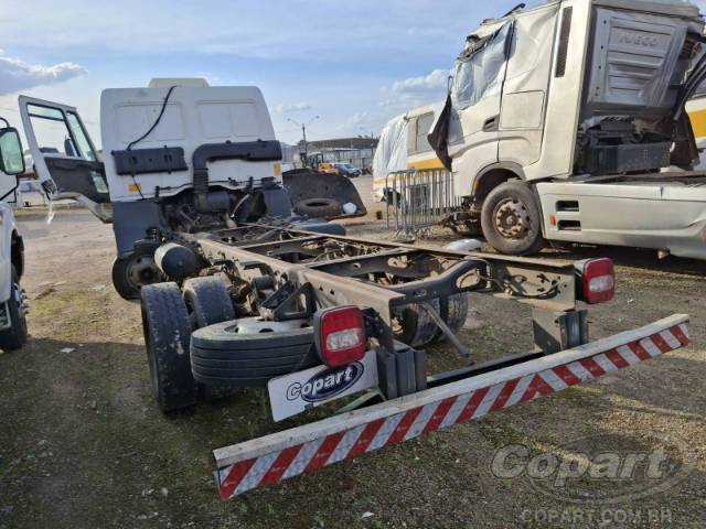 2013 FORD CARGO 816 