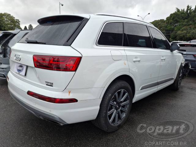 2016 AUDI Q7 
